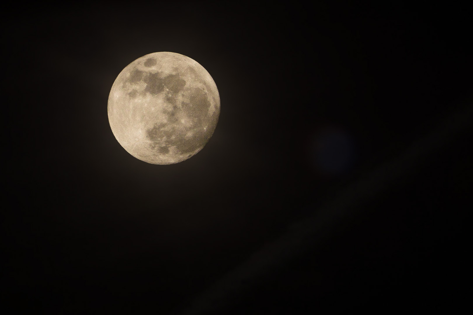 Mehr über den Artikel erfahren Blue moon. Blutmond. Riesen…mond.